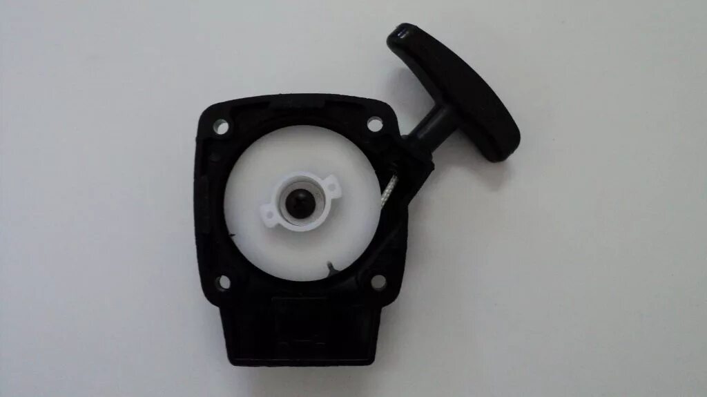 Стартер для китайской бензопилы 5200 / 52сс (легкий старт), vebex 120274. Стартер в сборе бензотриммера, бензокосы carver (карвер) gbc-033, gbc-043, gbc-052. Стартер для триммера калибр бк2600. Стартер для триммера hammer mtk420c. Стартер для триммера карвер gbc 052 pro.