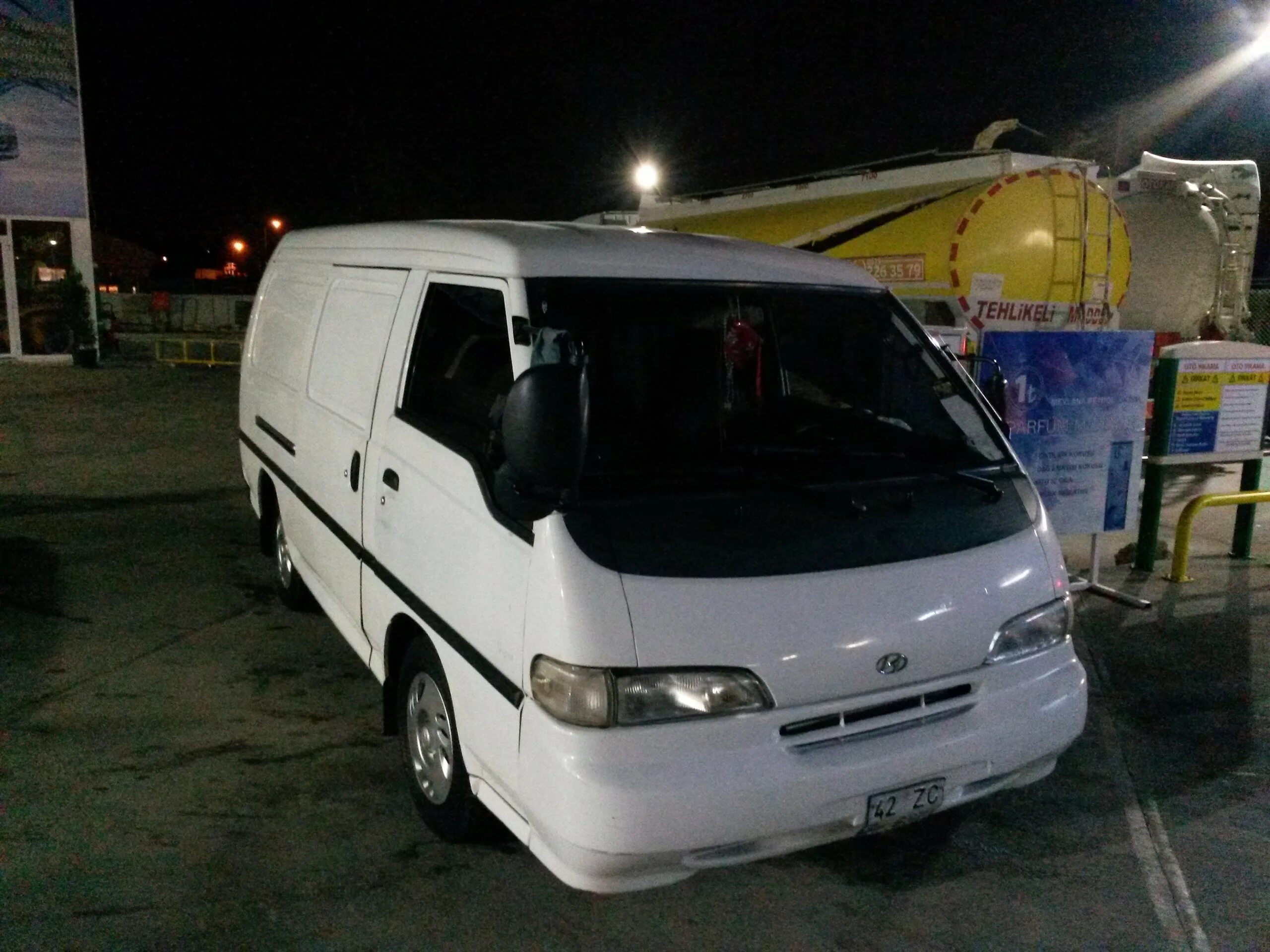 У т н 100. Митсубиси h100. хендай н 100 фургон. mitsubishi h200. hyundai h100 карданный год выпуска 1997.