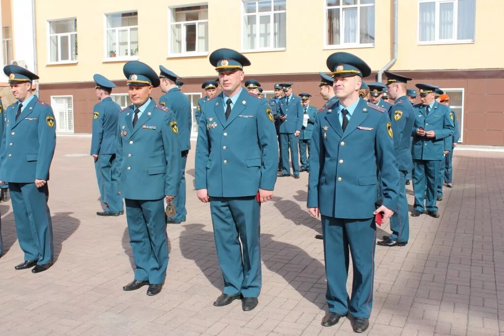 Парадная одежда мчс. Парадная форма мчс. парадная форма мчс россии. парадка мчс россии. парадный китель мчс 2025.