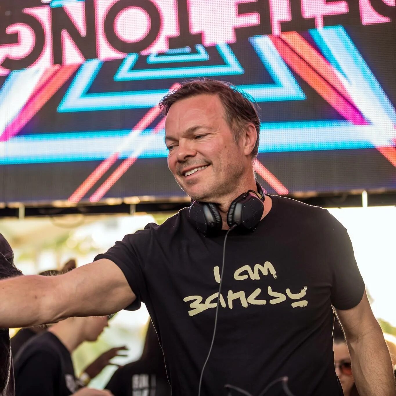 Pete tong go. Пит тонг. pete tong ibiza classics пит тонг. pete dorling диджей. pete tong live.