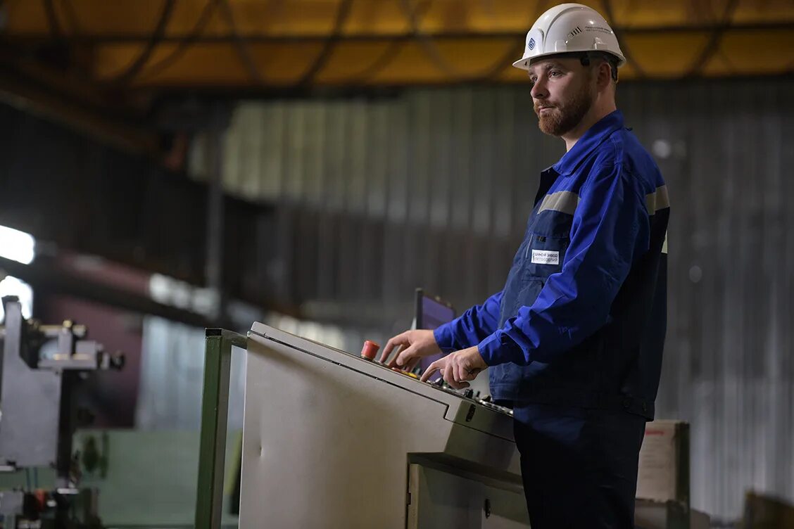 новые вакансии г. центр занятости. кладовщик. рабочие на конвейере. необычные вакансии.