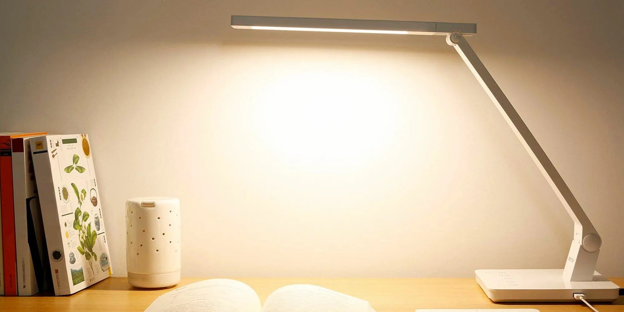 The lamp is on the desk. Table lamp desk. mini desk lamp. лампа стол вместе. светильник in home cco-02б.