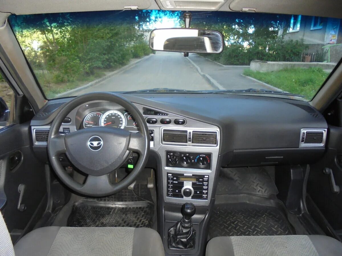 Daewoo Nexia 1 поколение, седан - технические характеристики, модельный ряд, ком