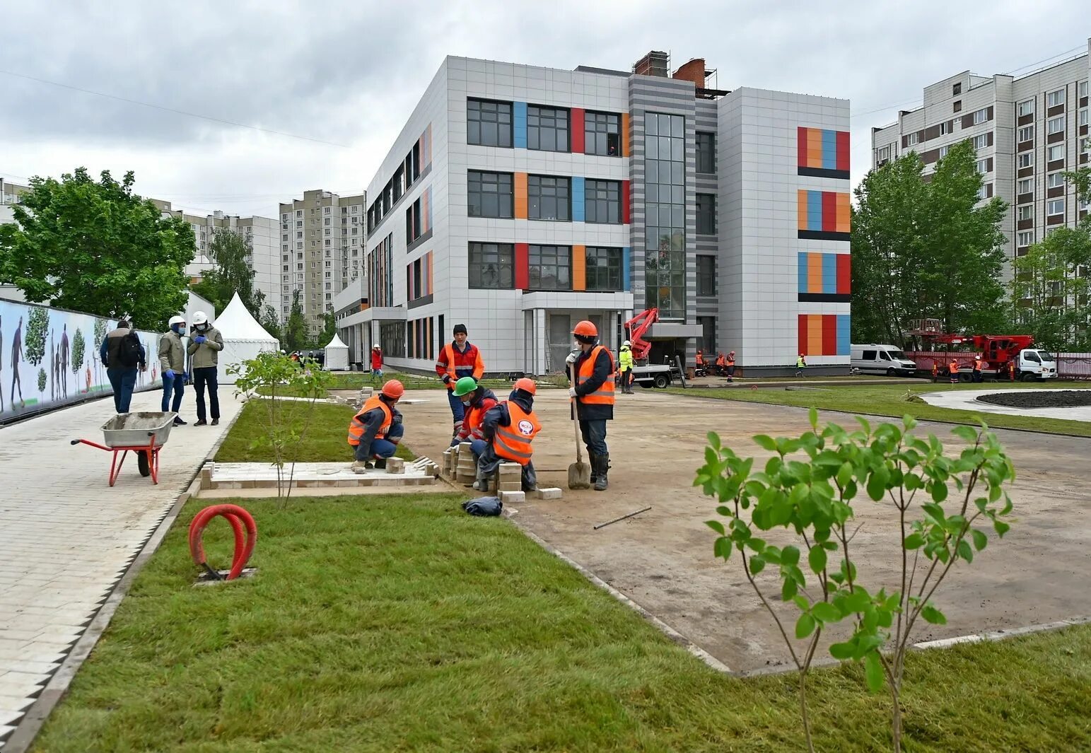 Новая школа Новокосино. Школа Новокосино корпус. Новые школы Москвы Новокосино. Новокосинская, вл. 13 школа Новокосино. Строительство школ в москве