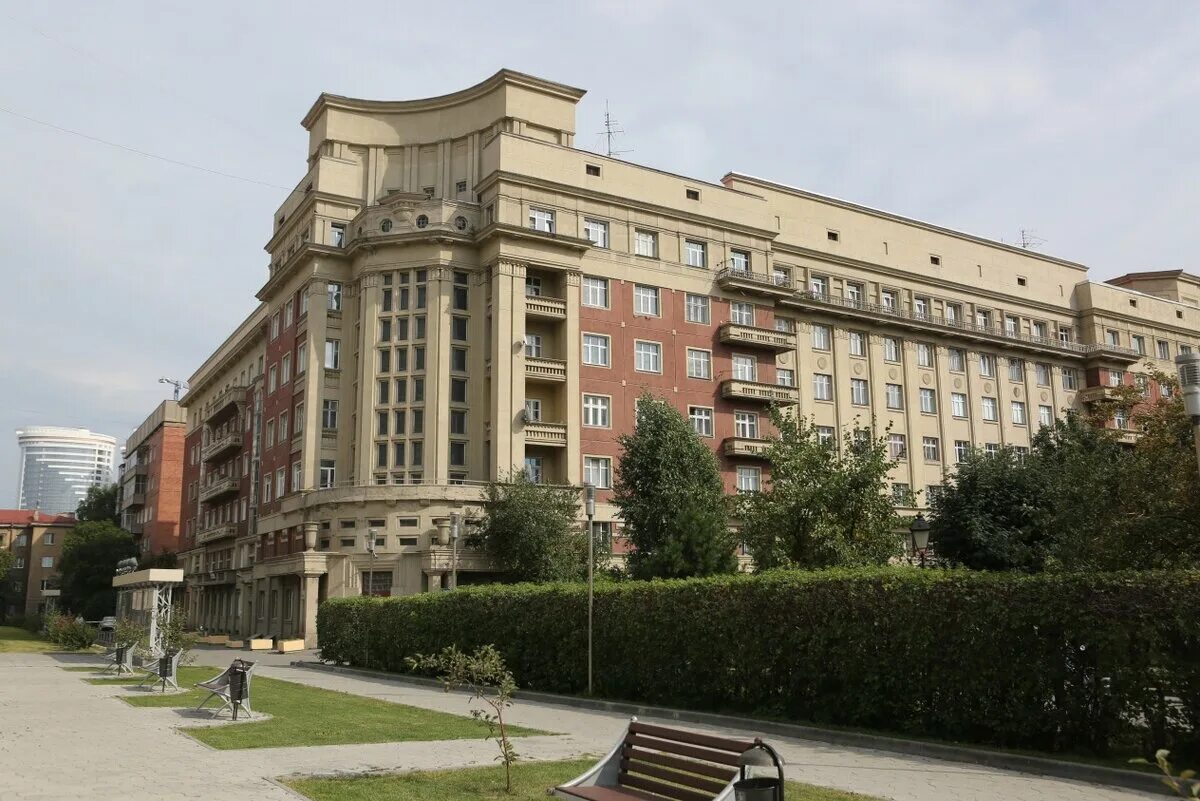 100 в новосибирске. 100 в новосибирске. Новосибирск сто баварец. 7 ключей сто в новосибирске фото. 100 в новосибирске.