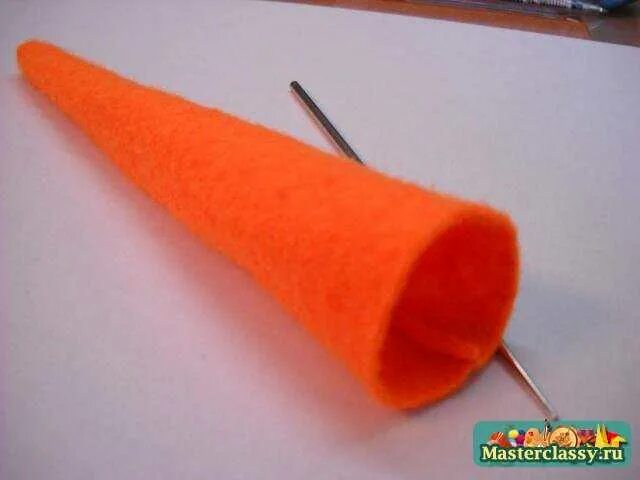 Костюм снеговика для мальчика. Головной убор снеговика. Нос снеговика из картона. Шапка снеговика для мальчика своими руками. Нос - морковка.