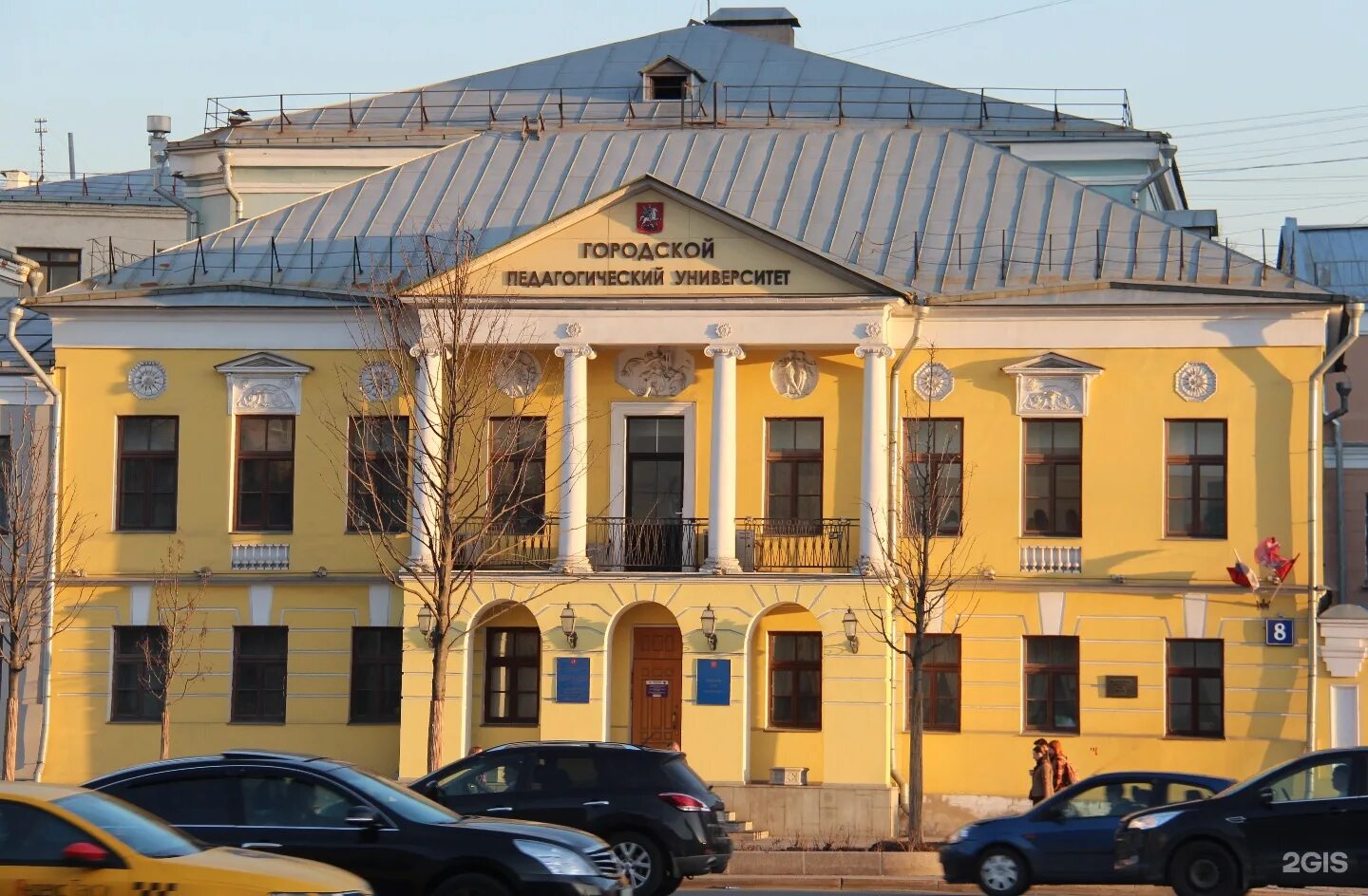 Муниципальные вузы москвы. Мгпу здание института. Л. Ул сретенка 28 здание мгуу правительства москвы. Московский городской университет управления лужкова.