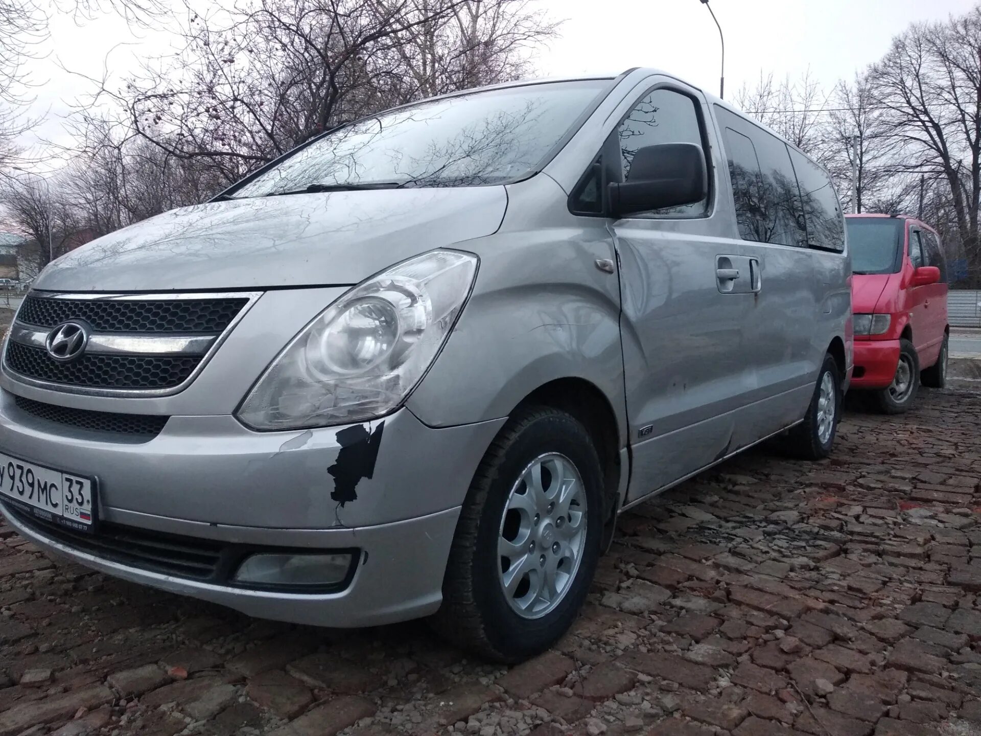 Купить гранд старекс 2.5 дизель. Старекс 2. Hyundai Starex 2.4 at (135 л.с.). Старекс 2.5 дизель. Старекс 2.5 дизель серебро.