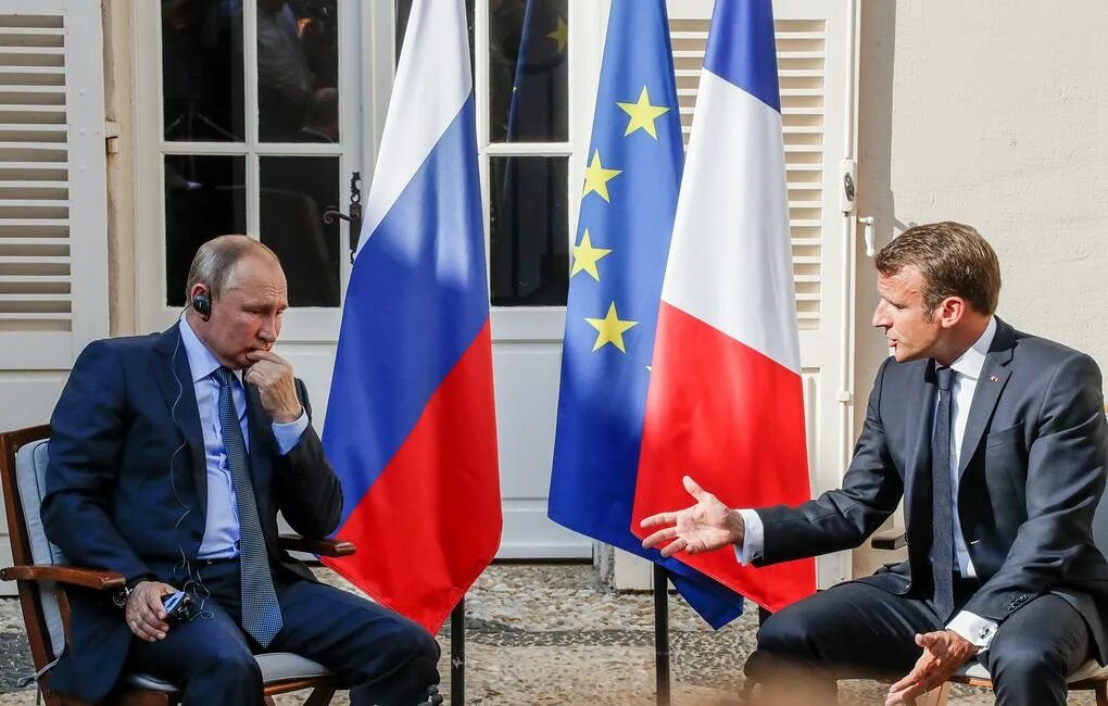 Переговоры россии и франции. Переговоры Путина и Макрона.