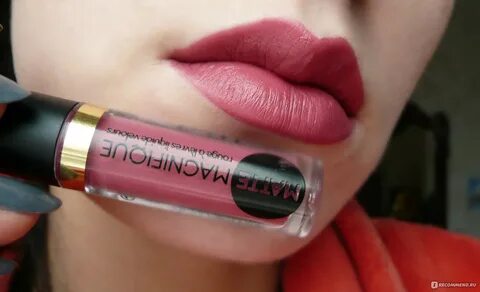 Lips vivienne sabo