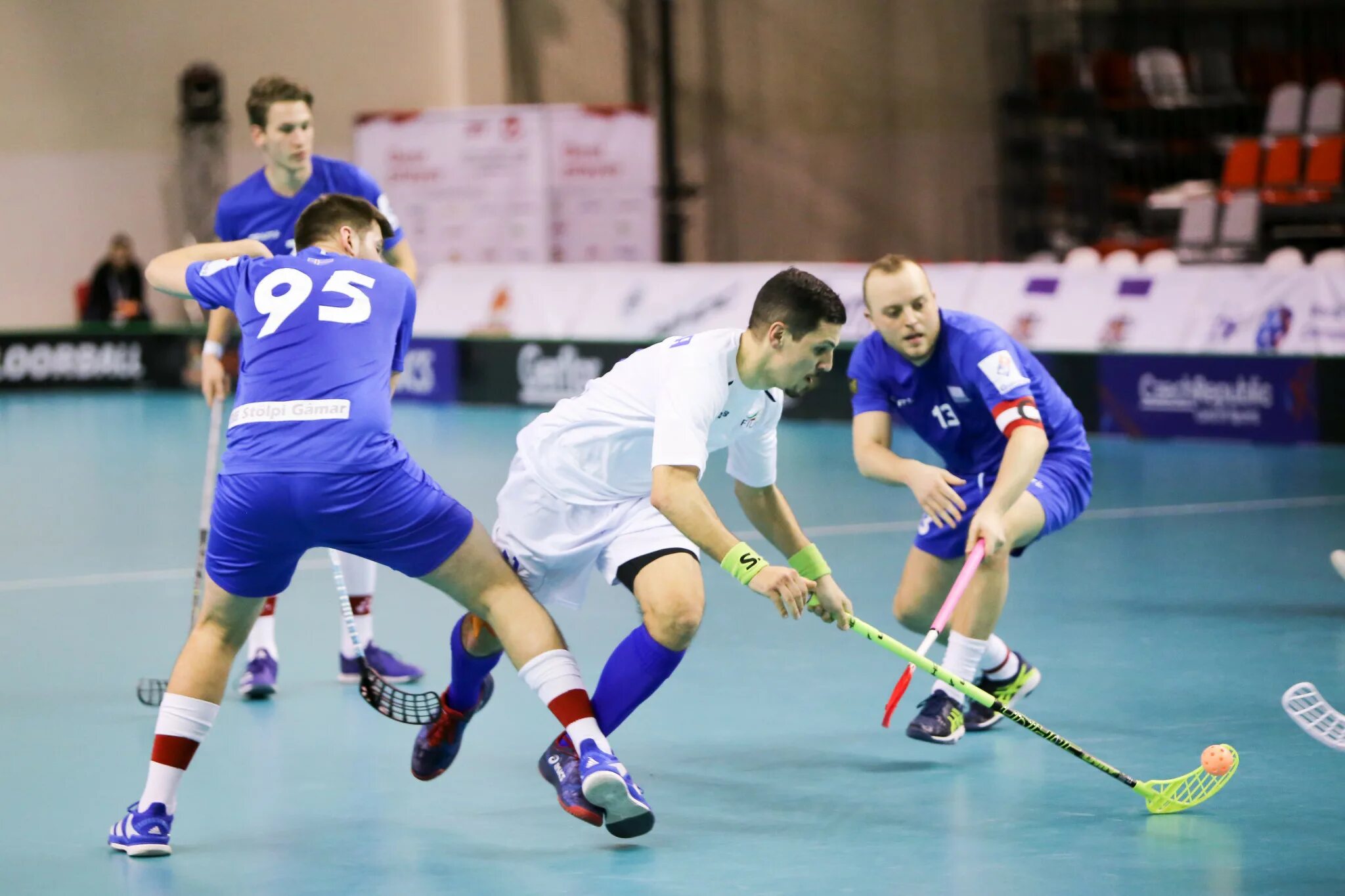 Floorball. Флорбол. Флорбол это вид спорта. Секция флорбол.