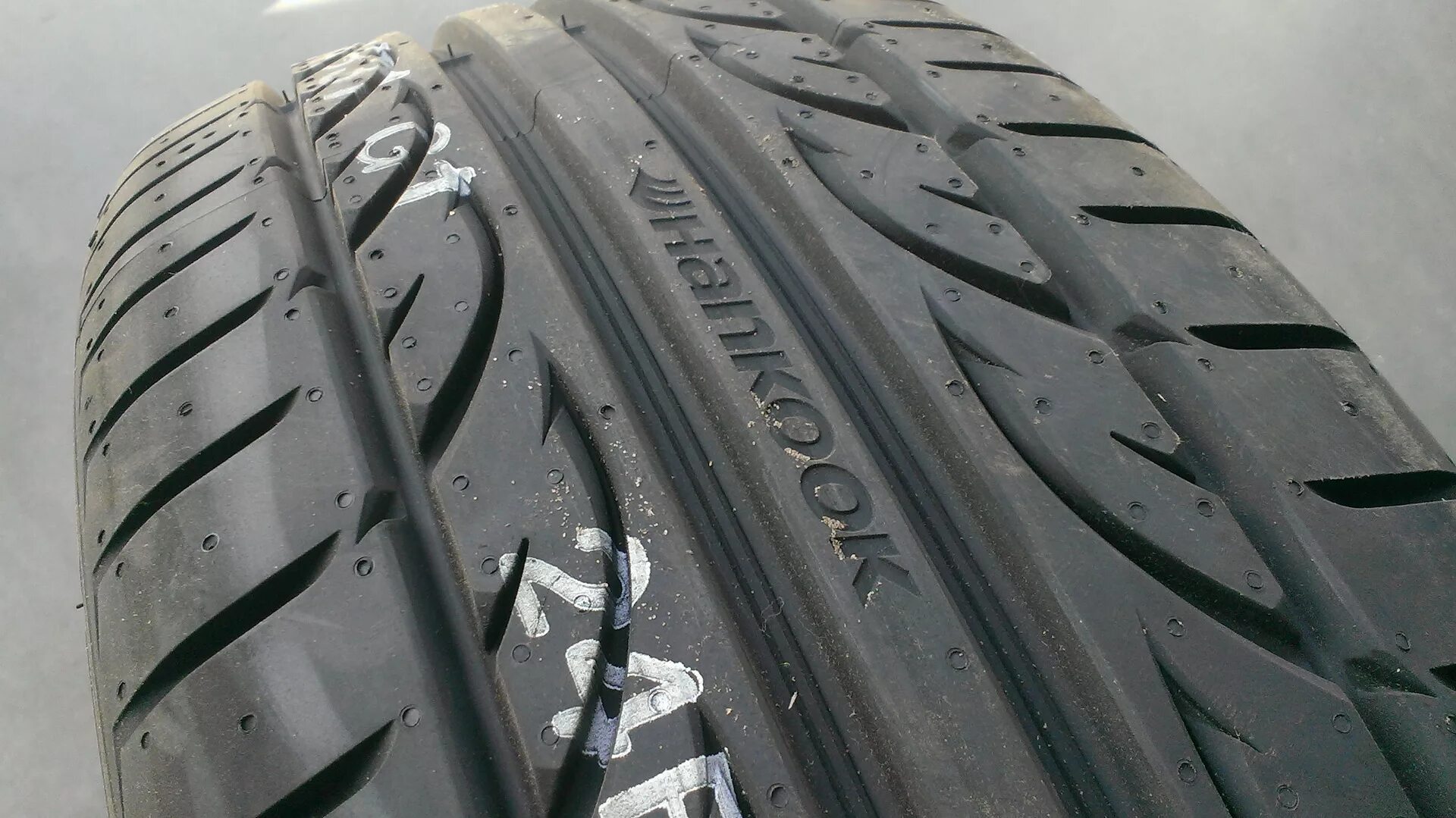 Резина 205 50 17 лето. Hankook Ventus v12 evo2. 205 50 17 Hankook Ventus evo2. Hankook Ventus 205/45 r17 v 12 EVO. Hankook Ventus v12 EVO 2 k120 drive2.