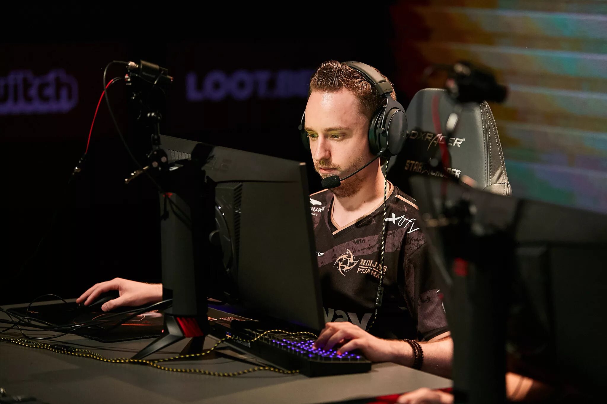 Get right away. Кристофер get_right алесунд. гет райт кс го. игрока get_right. nip get_right.