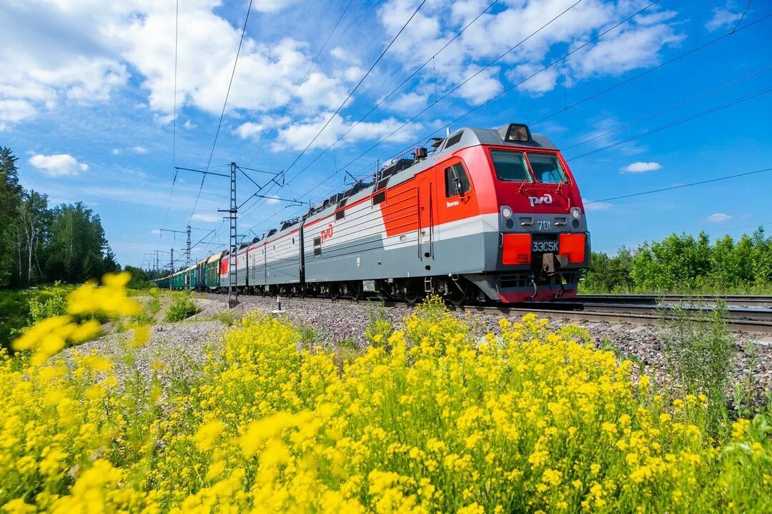 Красноярск Красноярская железная дорога. Железная дорога в Красноярском крае. Кемеровская железная дорога. Красивые фото поездов РЖД.