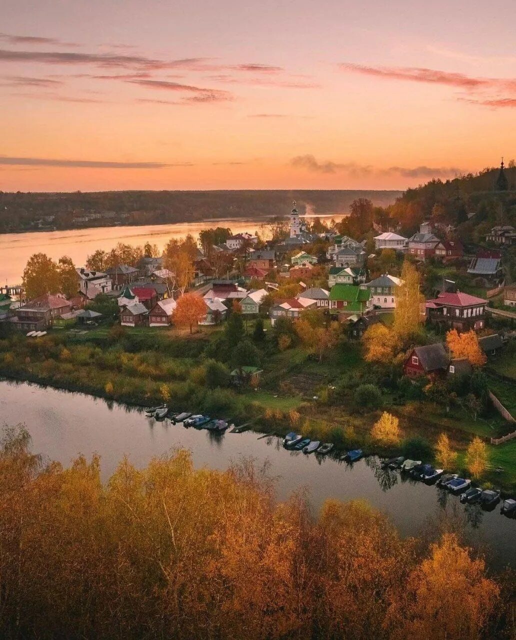 Город Плес Ивановской области. Осенний плёс Ивановская область. Плёс Ивановская область фото.