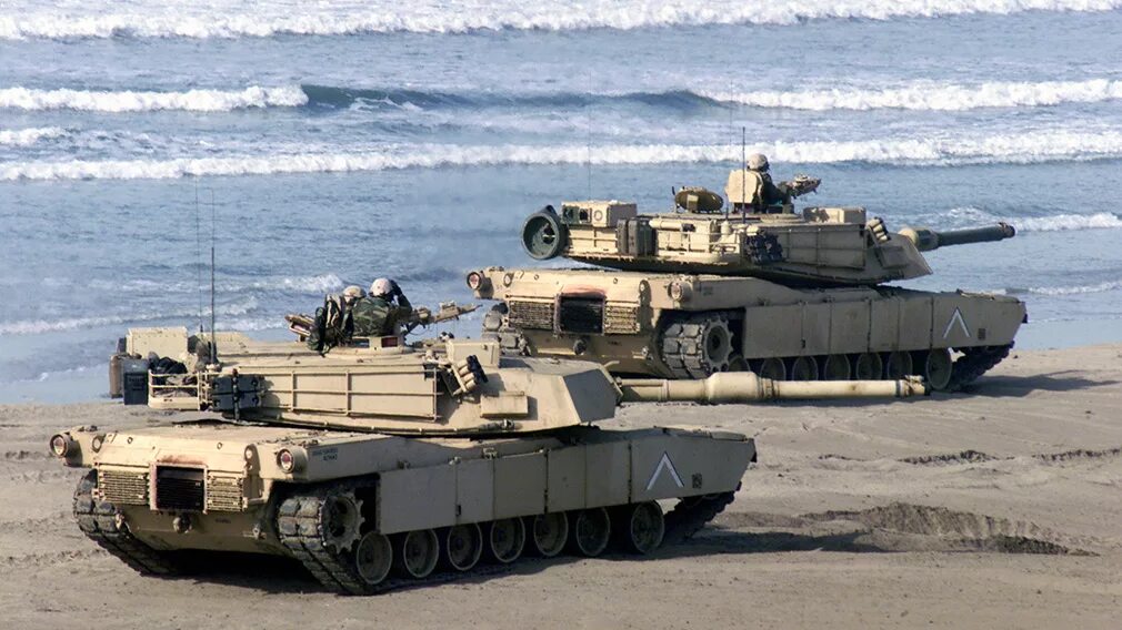 танкисты морской пехоты. т-72 морской пехоты. танкисты морской пехоты. танкисты морской пехоты. запад-81 учения морская пехота ссср.