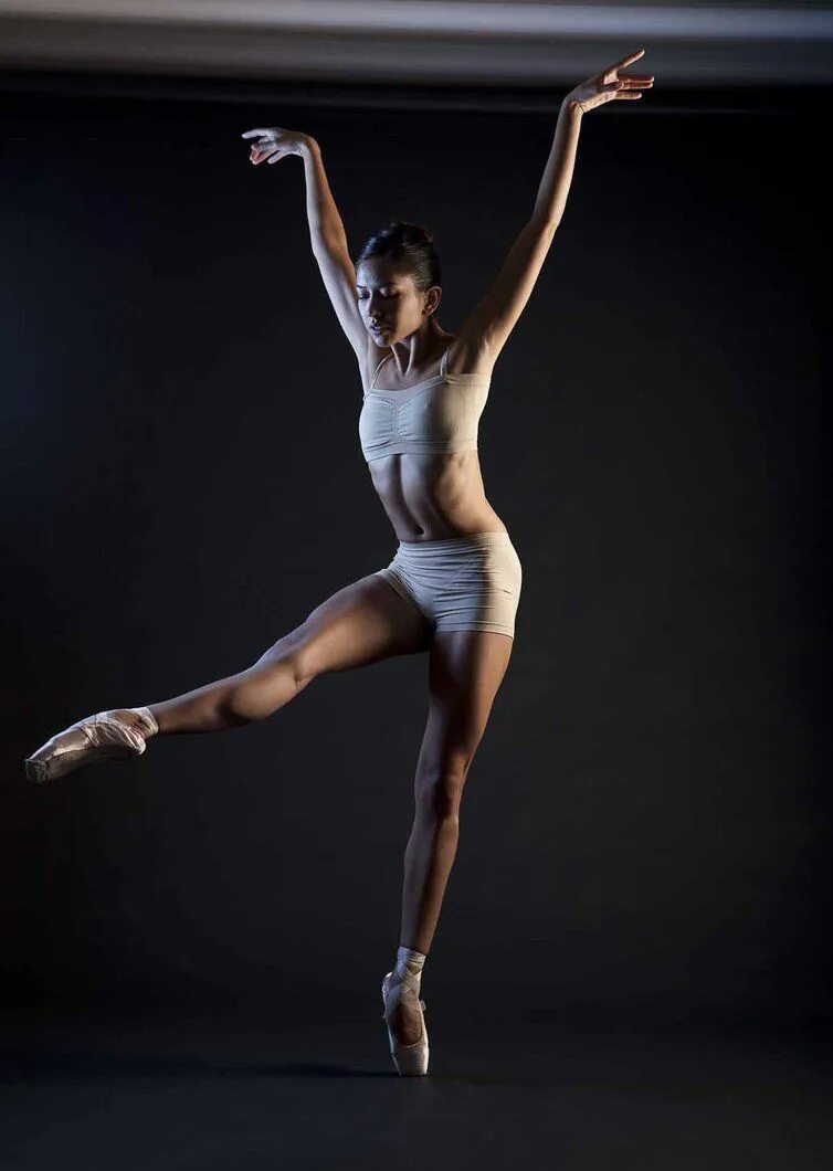 Dance your body. Андреа де оливейра балерина. body ballet (боди-балет). танцовщица с красивым телом. боди балет танец.