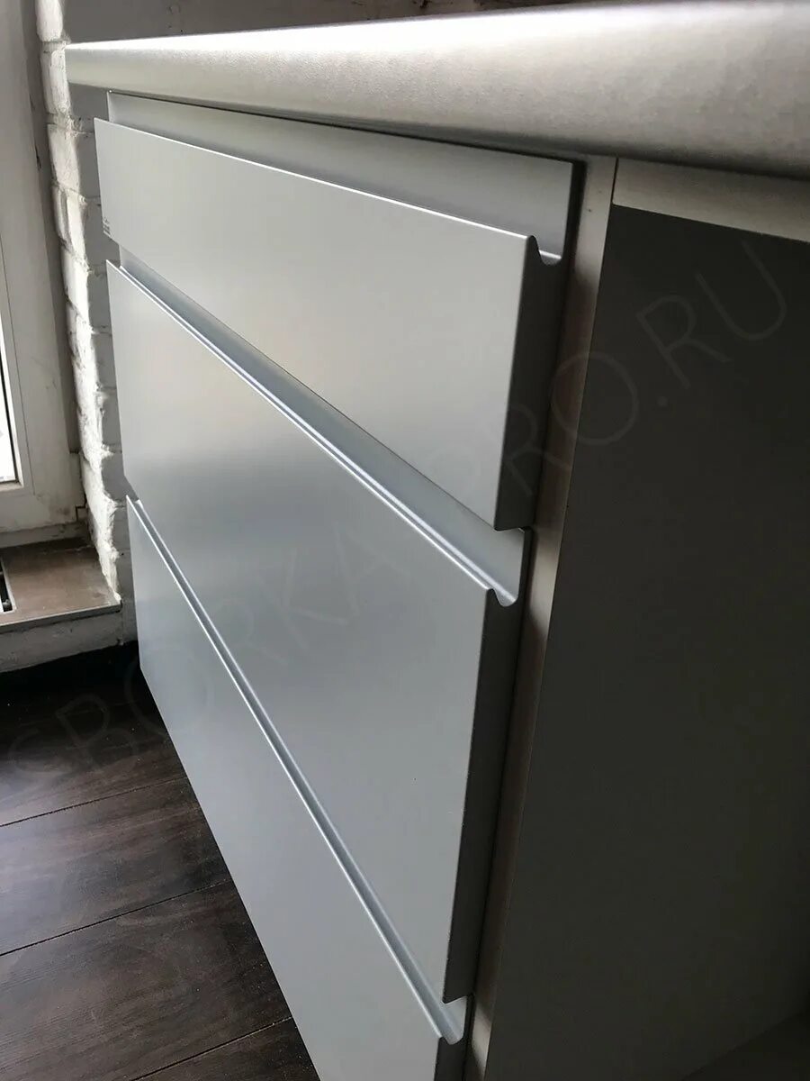 фасады сидак с интегрированной ручкой. фасады тбм с интегрированной ручкой. интегрированная ручка м11. интегрированный фасад мдф. фасады тбм с интегрированной ручкой.