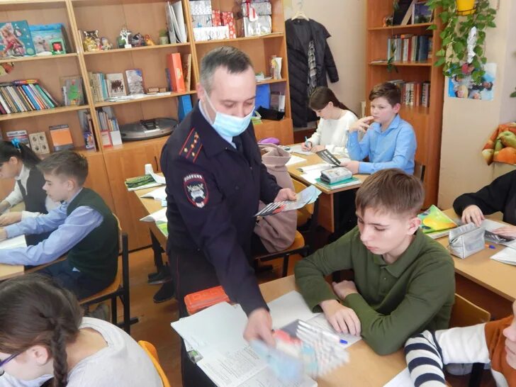 Школа п чайковского. Школа поселок Чайковского Клин. Школа 8 Клин. Школа поселок Чайковского Клин новая. МОУ Каменская СОШ.