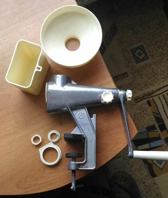 Как собрать советскую соковыжималку. Соковыжималка ручная механическая шнековая ту 205 РСФСР 07274-80. Соковыжималка ручная механическая шнековая Советская. Ручная соковыжималка для томатов. Соковыжималка механическая ручная для томатов