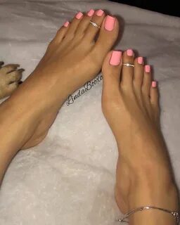 Short feet