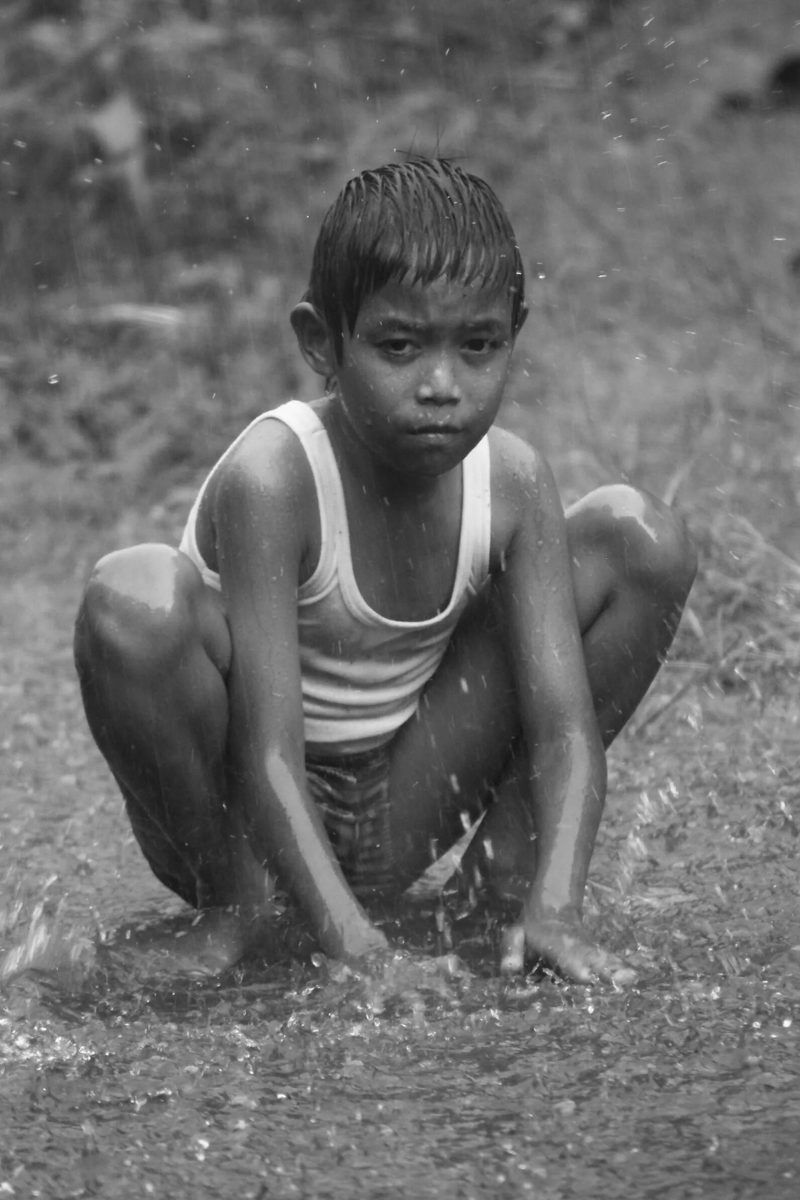 Лонли Бойз. Boy in the Rain. Sad in Rain photos for boys. Rain boys