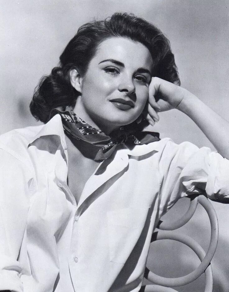 Jean Peters in 2020 Jean peters, Old hollywood stars, Hollywood