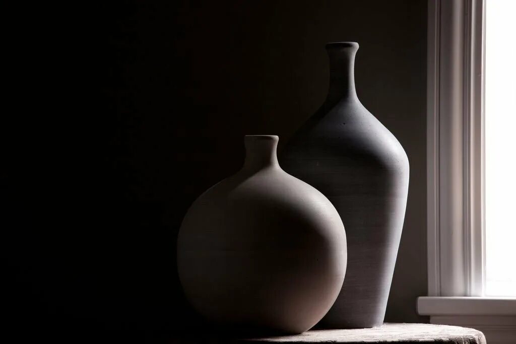 Боковое освещение натюрморт. Съемка натюрморта. Свет в натюрморте. Натюрморт с боковым освещением. Натюрморт с разным освещением.