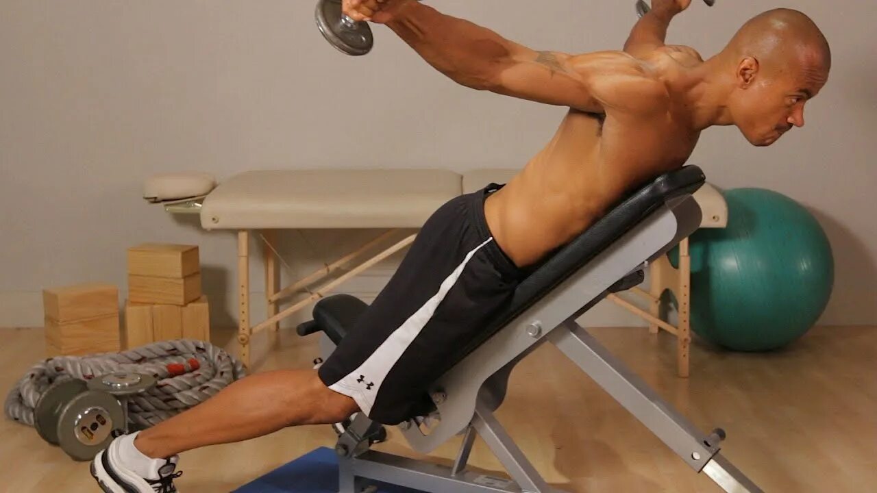 Закрепление мышц. Rear deltoid тренажер. гиперэкстензия bsb-601. тренажер для накачивания мышц спины. упражнения на спину.