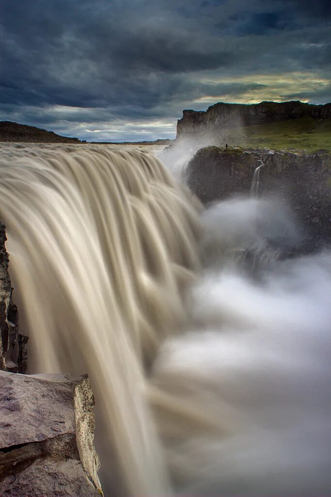 Какой самый мощный водопад. Деттифосс Исландия. Водопад Деттифосс. Водопад Деттифосс (Dettifoss),. Водопад Деттифосс Исландия фото.