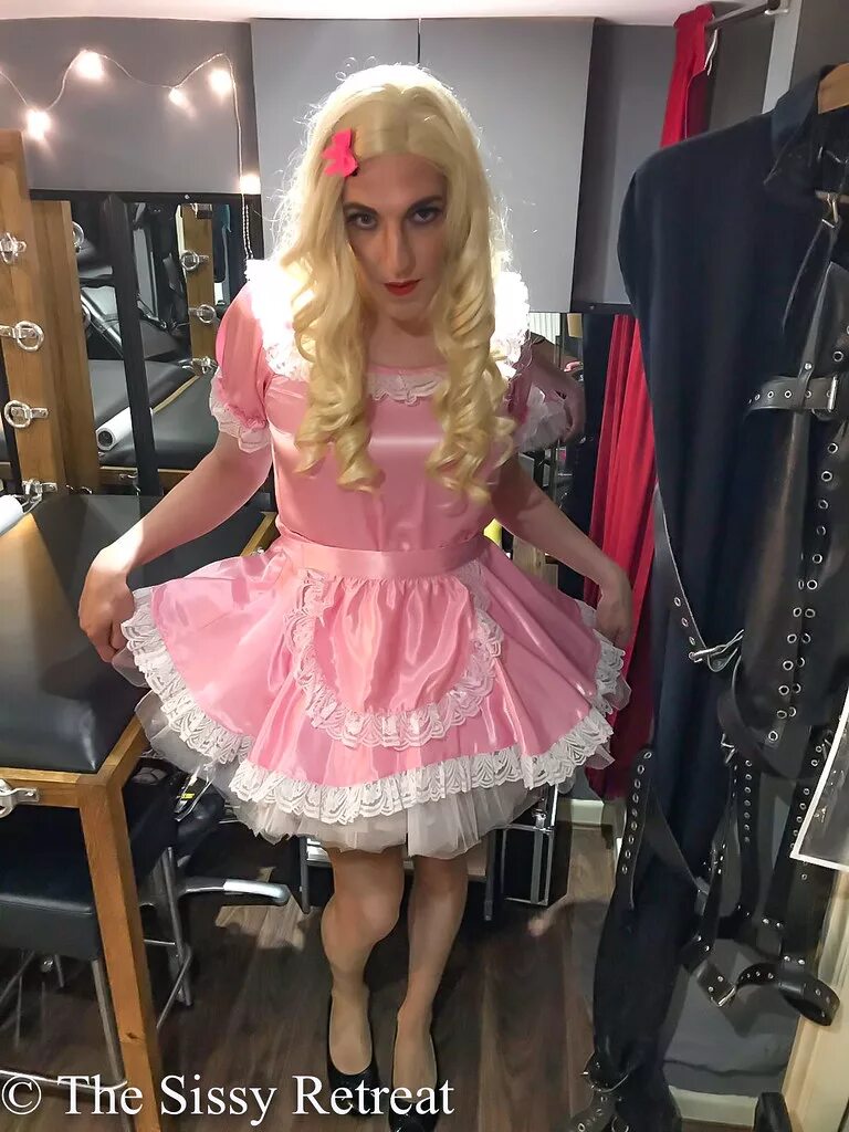 Сисси мансион. English sissy. Сисси мансион. Сисси english mansion. English mansion crossdressing.