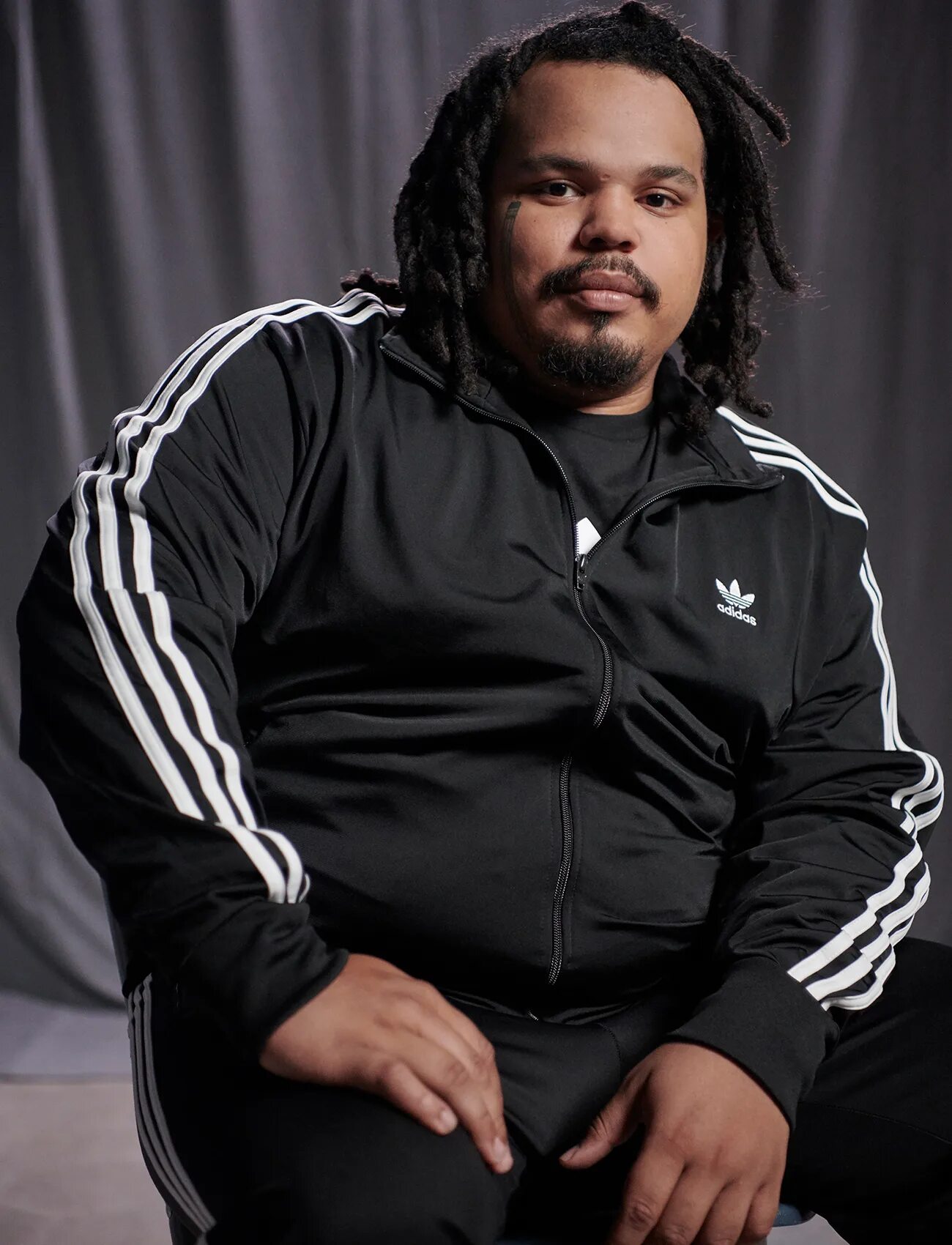 Форум frost. Adidas kerwin frost. adidas x kerwin frost. худи kerwin frost. kerwin frost x adidas футболка.
