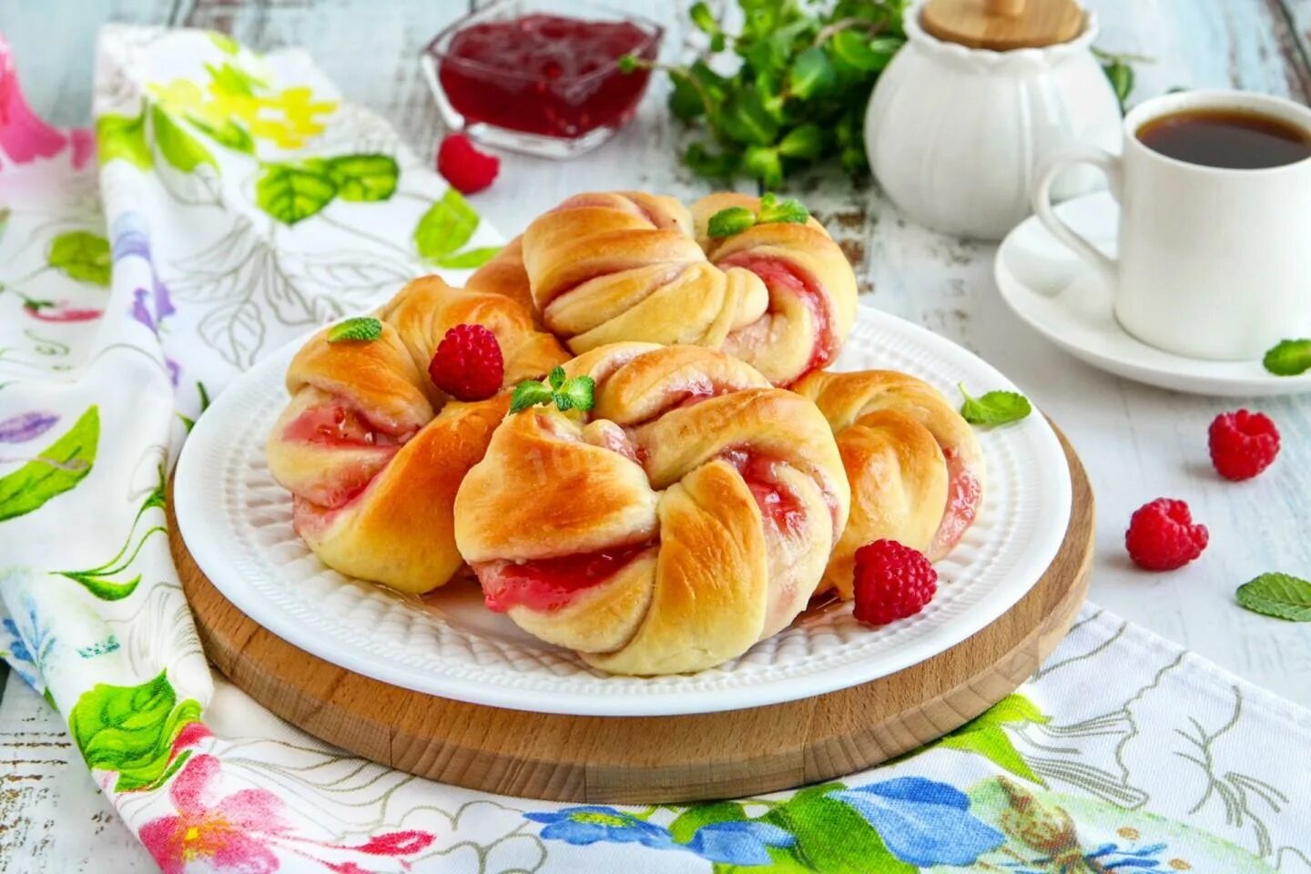 Булочки с джемом фото. Булочки с джемом. булочки с джемом купить.