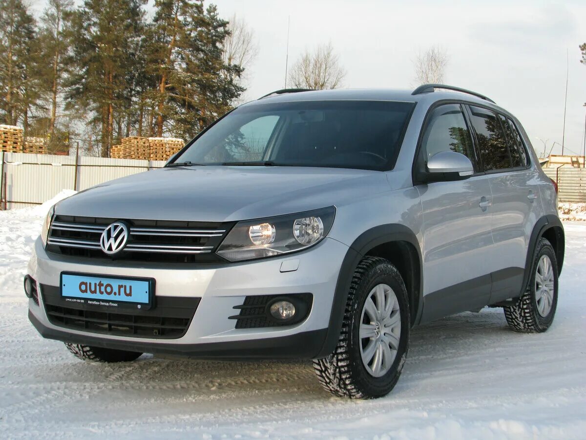 Купить тигуан с пробегом в татарстане фольксваген. VW Tiguan 2011. Volkswagen Tiguan 2011 года. Фольксваген Тигуан 2011. Фольксваген Тигуан 2011 года.