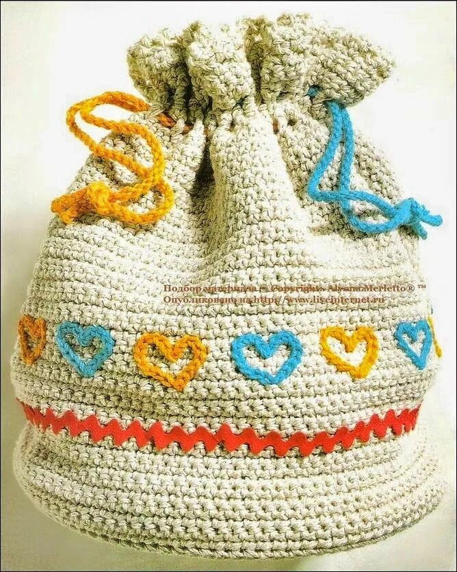 Мешочек крючком. Вязаные подарочные мешочки. Мешочек крючком для подарка. Вязаный мешочек крючком. Вязаный мешочек крючком.