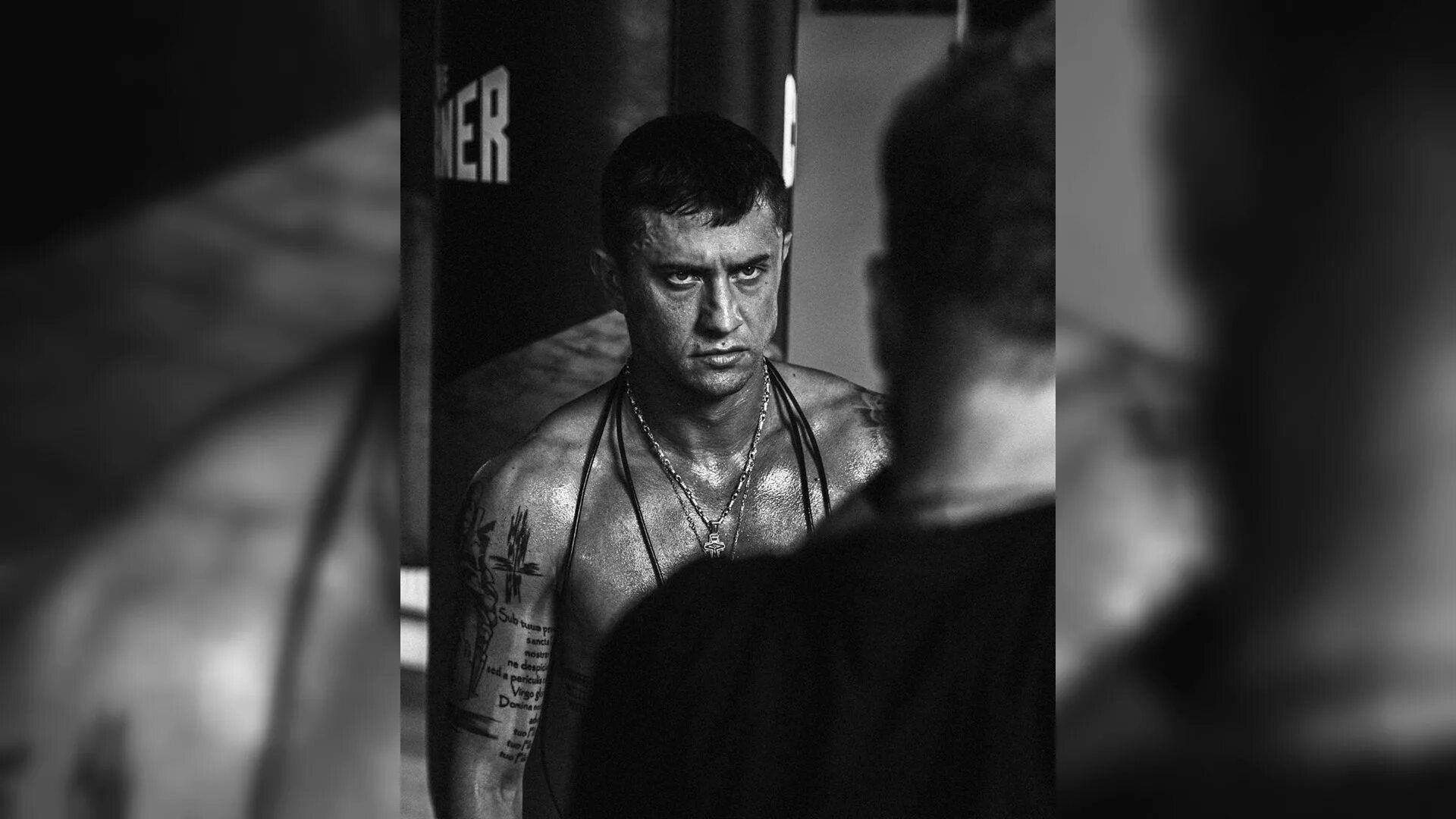 павел прилучный похвастался торсом. поставил отчима на место прилучный. поставил отчима на место прилучный. павел прилучный 2020. павел прилучный после драки.