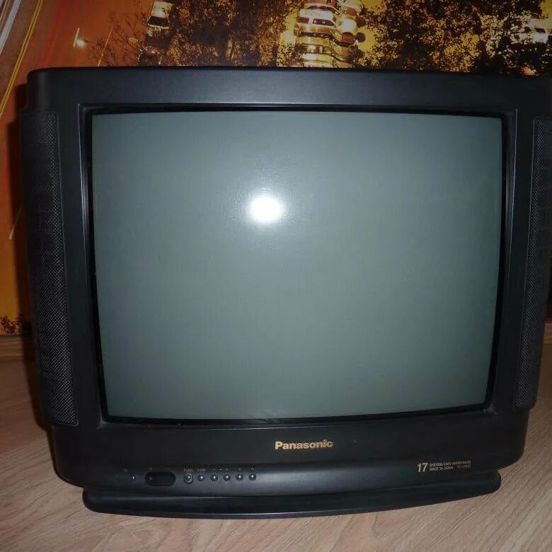 Куплю рабочий телевизор. Телевизор Панасоник 2000-х. Телевизор Панасоник 1996 года. Телевизор Panasonic TX 21gf10t. Панасоник телевизор 2000г.