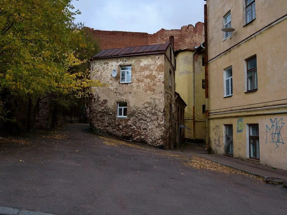 выборг крепостная улица 13 а. выборг старый дом. старейший дом в выборге. руины доминиканского монастыря выборг. выборг крепостная 13а.