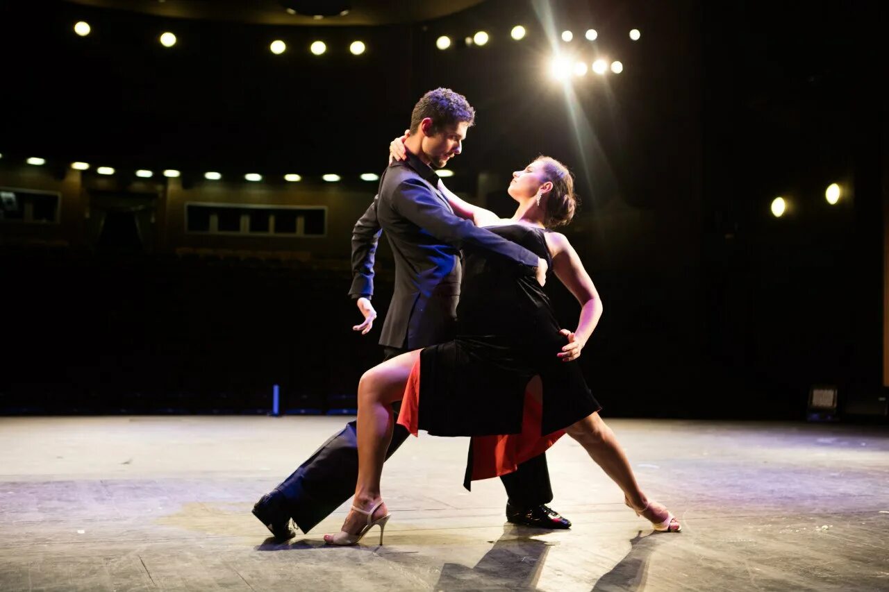 Танго шоу в буэнос айресе. Tango show. La ventana tango show. Tango show. Танго нуэво.