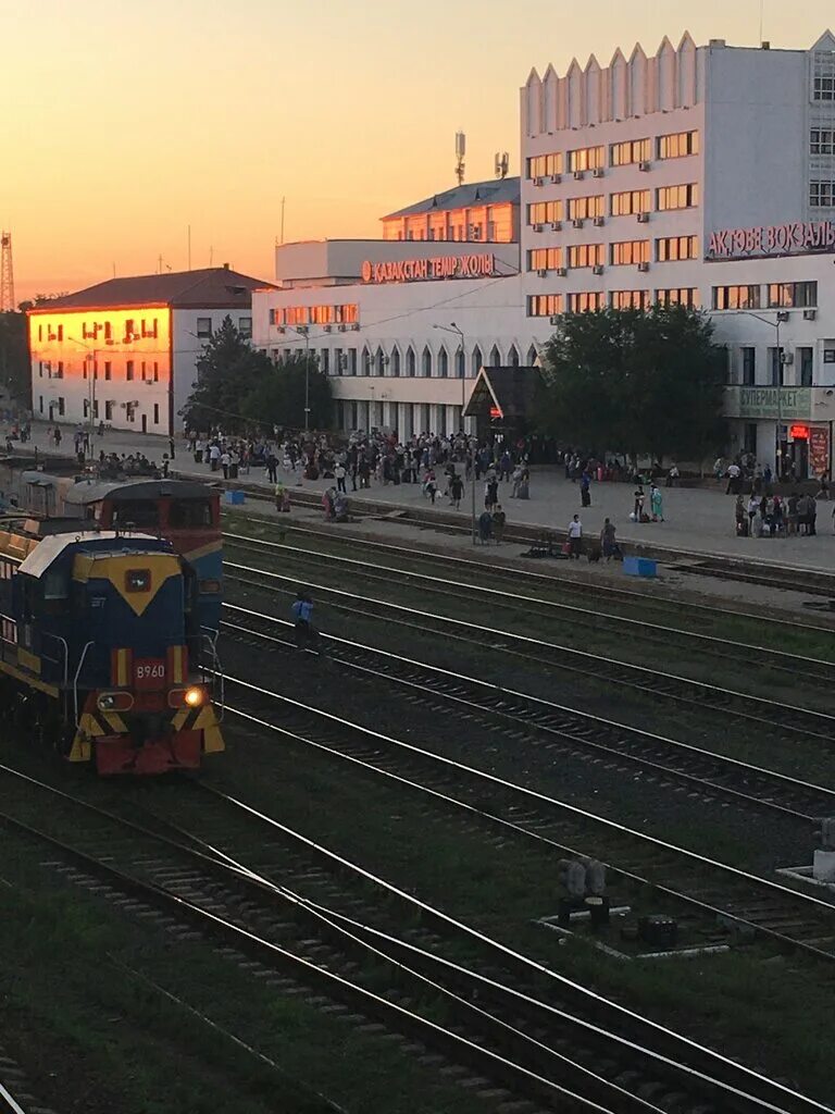 жд актюбинск. жд вокзал актобе. актюбинск жд вокзал. актюбинск жд вокзал. актобе (железнодорожный вокзал).