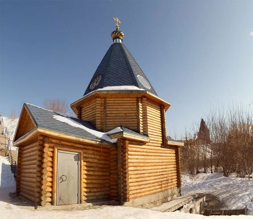 Мужской монастырь источник. Далматовский монастырь купель. Святой источник преподобного Далмата Исетского город Далматово.. Святой источник Далматовский Успенский монастырь. Мужской монастырь Долматово.