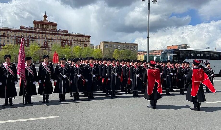 Парад казаков. Терские казаки на параде Победы в Москве 2022. Терские казаки на параде Победы 2022. Терские казаки на параде Победы в Москве. Парад Кубанского казачьего войска.