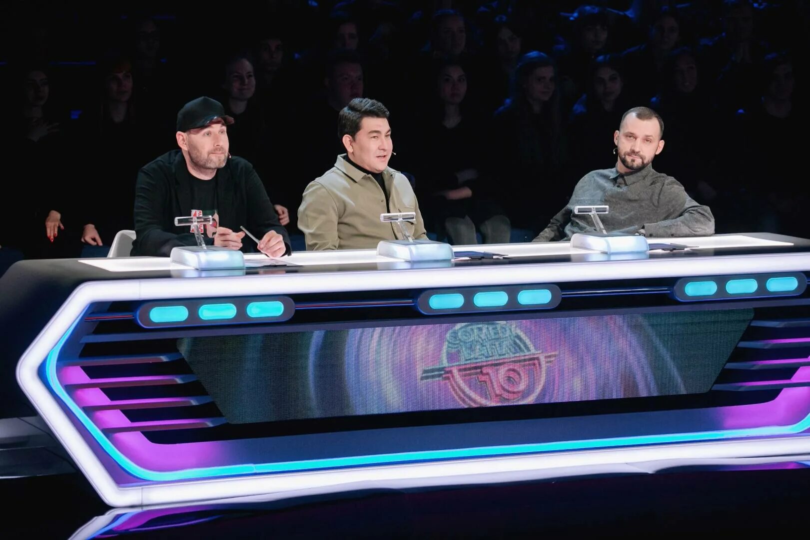 4 сезон наставники шоу танцы. жюри лига городов тнт финал. члены жюри камеди батл. танцы на тнт 2021 с мигелем. тнт стример ведущая.