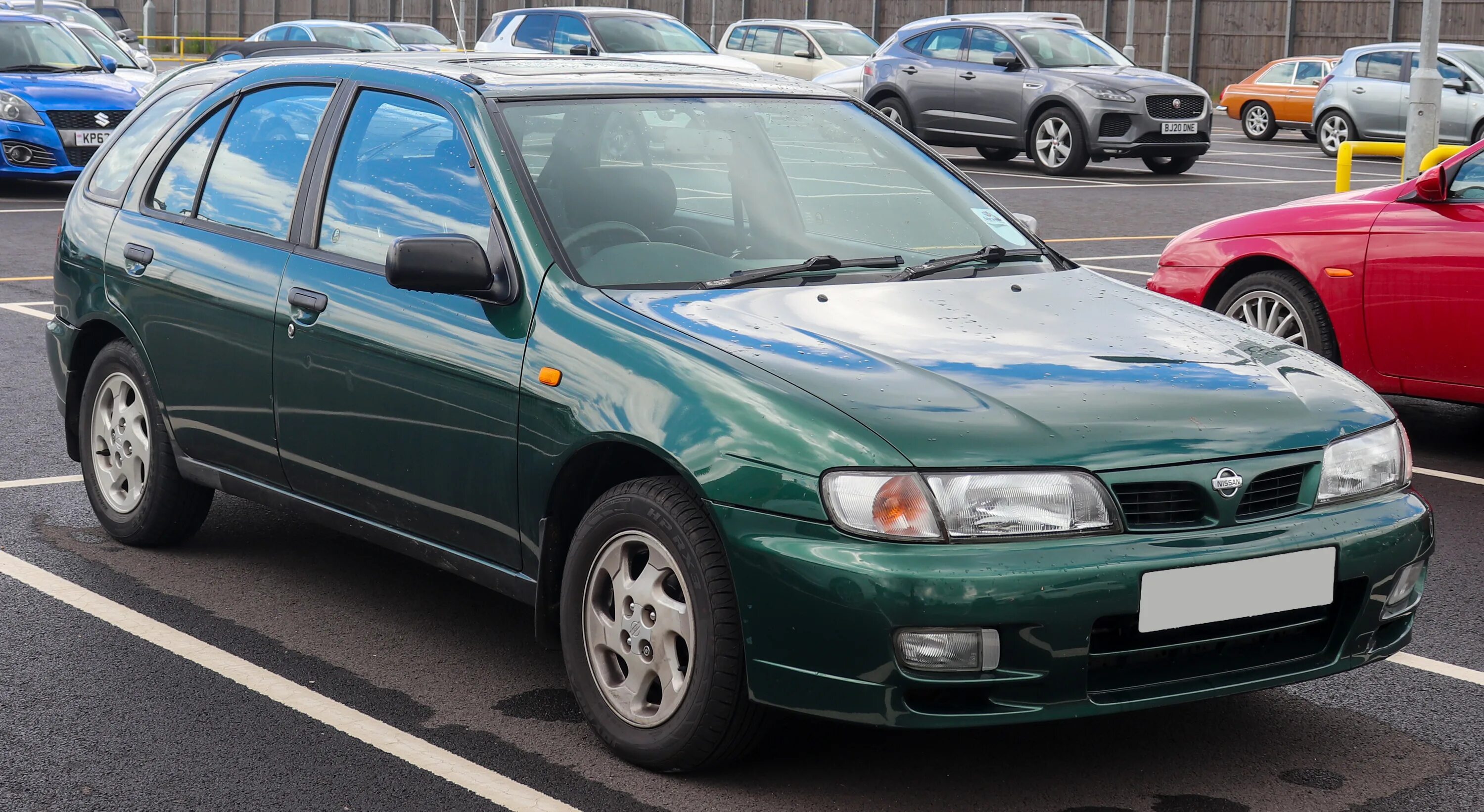 Nissan Almera 1997. Ниссан Альмера 97. Ниссан 1997.