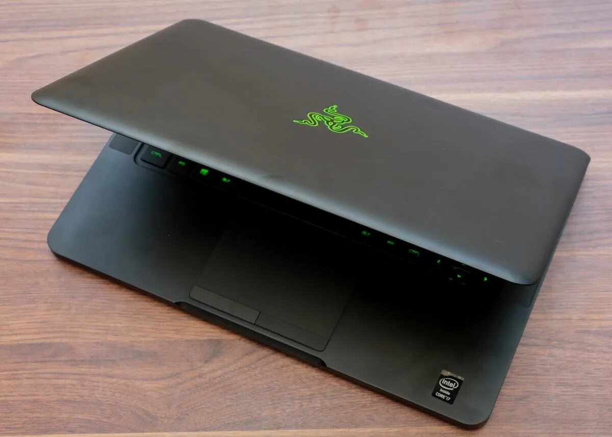 На что обращать внимание при покупке ноутбука. Razer Blade 14 2024. Razer Blade 14 Mercury купить.