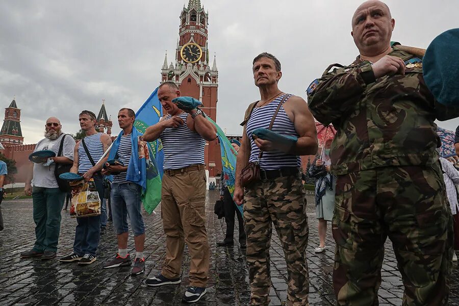 День ВДВ В Москве. Праздник ВДВ на красной площади. День ВДВ 2021. День ВДВ В Москве 2021.