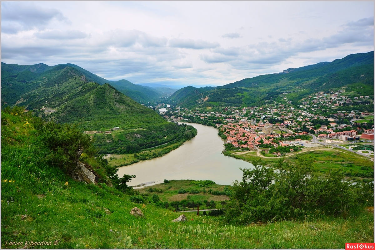 Арагва где. Арагви и кура Грузия. Грузия Арагва. Арагви и кура монастырь. Арагви город.