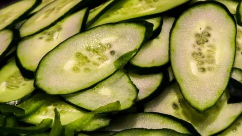 Огурцы кусочками