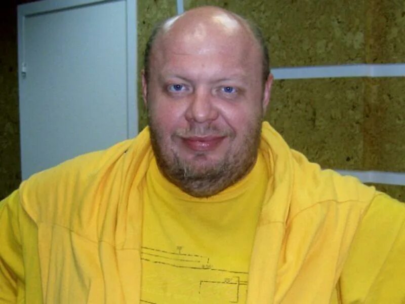 Куда делся певец. Куда делся певец. Валерий леонтьев 2000. Сергей крылов певец. Николай тимофеев 2021.