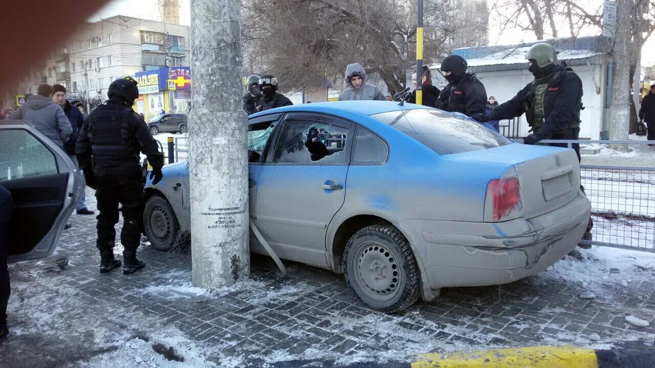 Гонимся за преступниками. Пагоня за прицтупникам. Погоня спецназа. Погоня спецназа на авто.